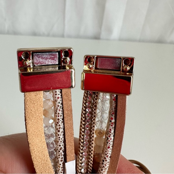 Francesca’s Leather & Bead Choker or Bracelet in Gold with Magnetic Closure - Picture 3 of 9